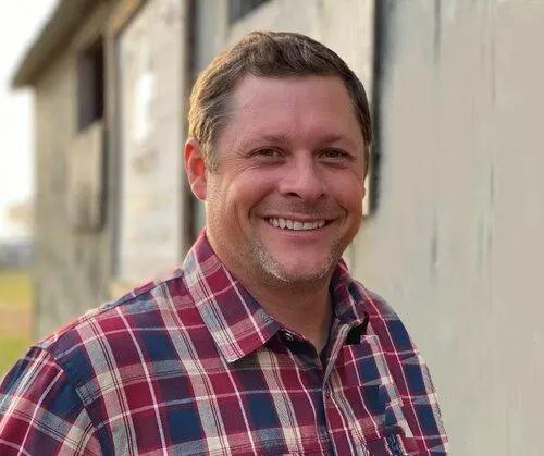 Dr. Nathan Higgins