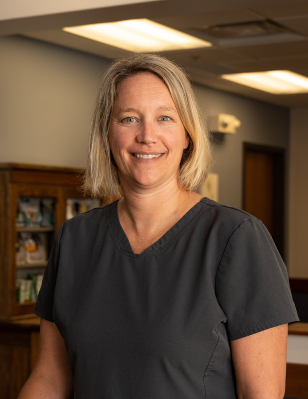 Dr. Melissa Schlader