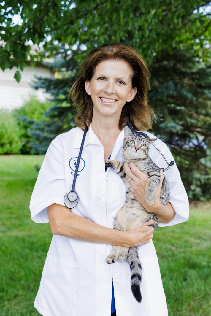 Dr. Mona Hodkiewicz